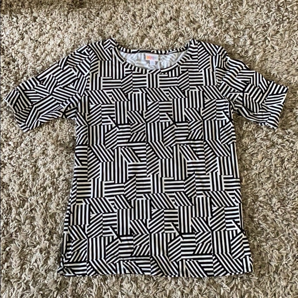 LuLaRoe T-shirt